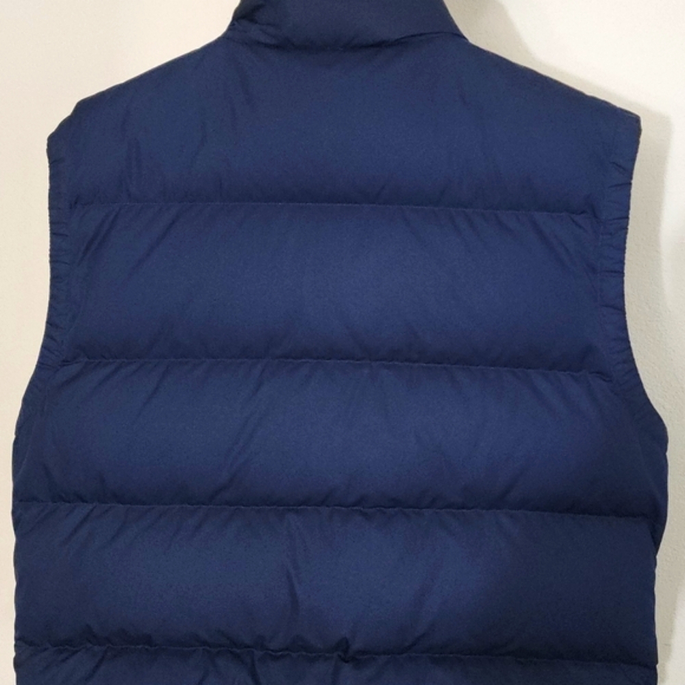 Vest - Picture 2 of 10